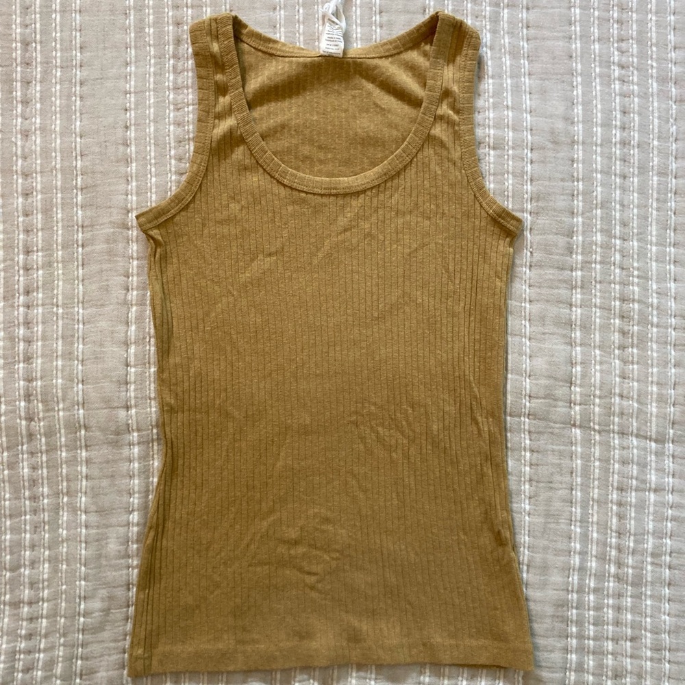 Kate Quinn ribbed tank